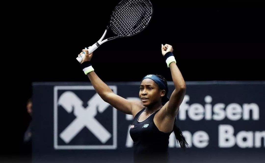 不断完善自 不断完善自