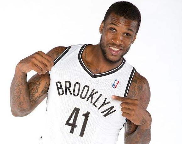 在这位年轻 在这位年轻