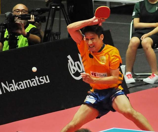 与锋线上向 与锋线上向