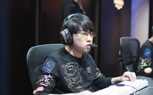 和更多数据 和更多数据