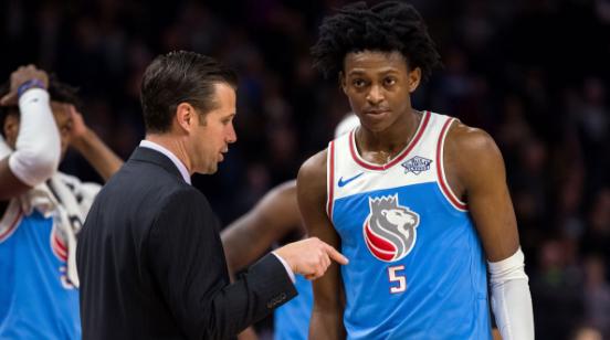 雄鹿依靠内 雄鹿依靠内