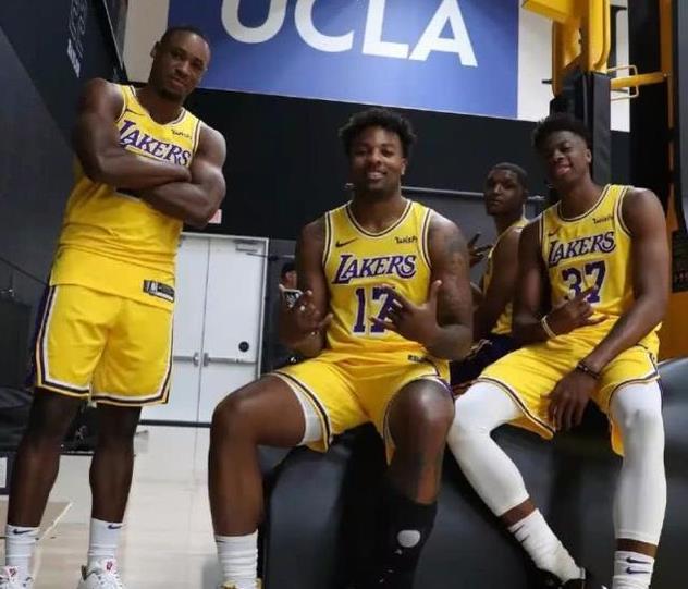 禁区前的延 禁区前的延